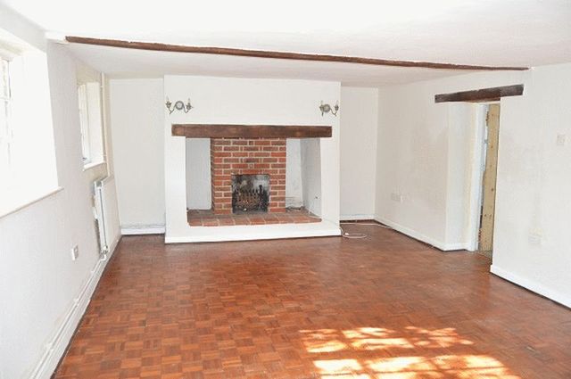  Image of 4 bedroom Detached house for sale in Church Walk Motcombe Shaftesbury SP7 at Church Walk  Motcombe, SP7 9NU