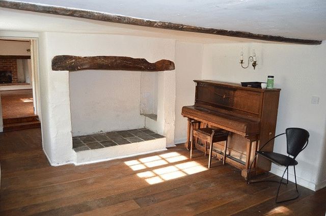  Image of 4 bedroom Detached house for sale in Church Walk Motcombe Shaftesbury SP7 at Church Walk  Motcombe, SP7 9NU