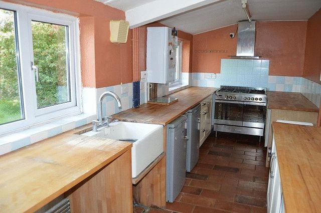  Image of 4 bedroom Detached house for sale in Church Walk Motcombe Shaftesbury SP7 at Church Walk  Motcombe, SP7 9NU