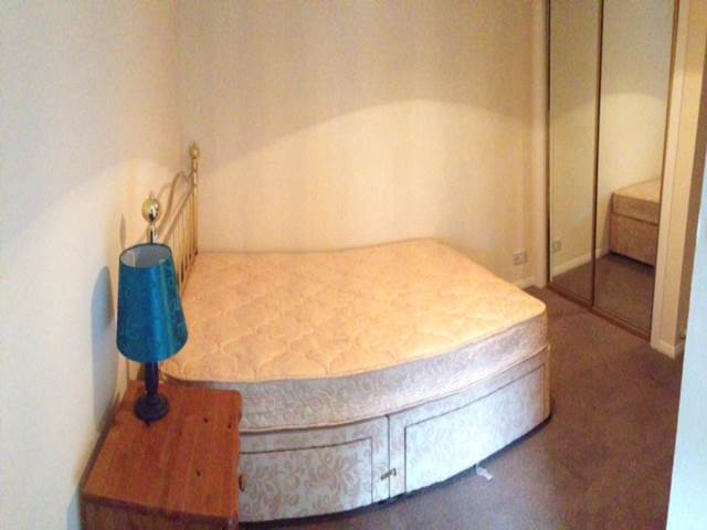  Image of 2 bedroom Flat to rent in Murieston Place Edinburgh EH11 at Dalry Edinburgh Edinburgh, EH11 2LT