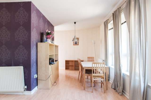  Image of 3 bedroom Flat for sale in Naburn Gate Glasgow G5 at Glasgow, G5 0SQ