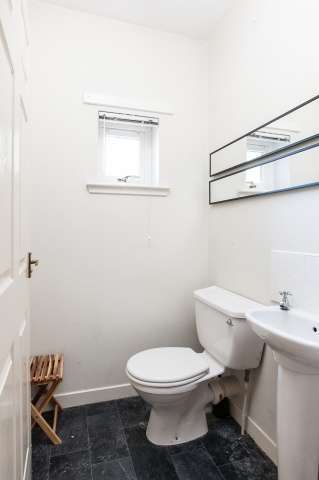 Image of 3 bedroom Flat for sale in Naburn Gate Glasgow G5 at Glasgow, G5 0SQ