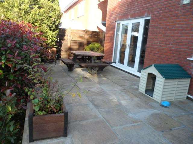  Image of 4 bedroom Property for sale in Neath Road Ystradgynlais Swansea SA9 at Neath Road Ystradgynlais Swansea, SA9 1PR