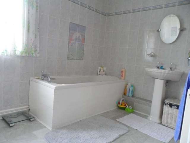  Image of 4 bedroom Property for sale in Neath Road Ystradgynlais Swansea SA9 at Neath Road Ystradgynlais Swansea, SA9 1PR
