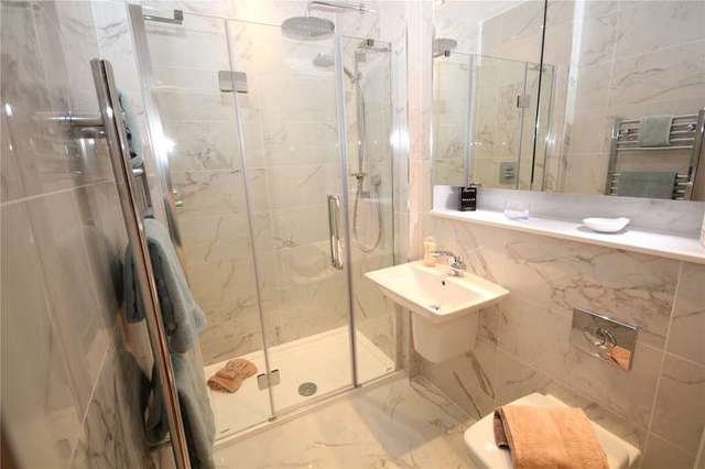  Image of 2 bedroom Flat for sale in Nether Street London N12 at London  Woodside Park, N12 8EU