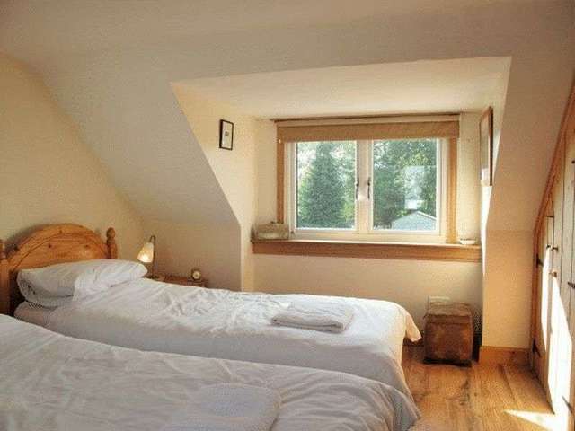  Image of 3 bedroom Cottage for sale in Princes Street Innerleithen EH44 at Princes Street  Innerleithen, EH44 6JT