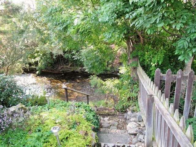  Image of 3 bedroom Cottage for sale in Princes Street Innerleithen EH44 at Princes Street  Innerleithen, EH44 6JT