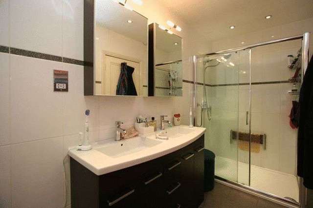  Image of 4 bedroom Detached house to rent in New Forest Lane Chigwell IG7 at New Forest Lane  Chigwell, IG7 5QN