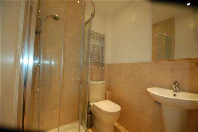  Image of 1 bedroom Apartment to rent in New Kings Road London SW6 at Parsons Green, SW6 4NF