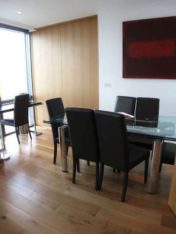  Image of 2 bedroom Flat to rent in Hertsmere Road London E14 at Docklands London West India Quay, E14 4EG
