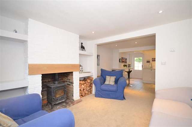  Image of 2 bedroom Terraced house for sale in North Row Uckfield TN22 at Uckfield East Sussex Uckfield, TN22 1ES