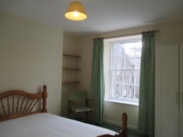  Image of 4 bedroom Flat to rent in North Silver Street Aberdeen AB10 at City Centre Aberdeen Aberdeen, AB10 1RJ