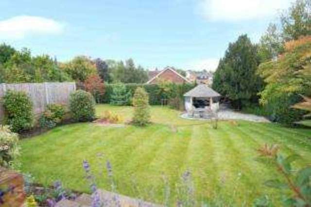  Image of 6 bedroom Detached house for sale in Northaw Road West Northaw Potters Bar EN6 at Northaw Potters Bar Northaw, EN6 4NW