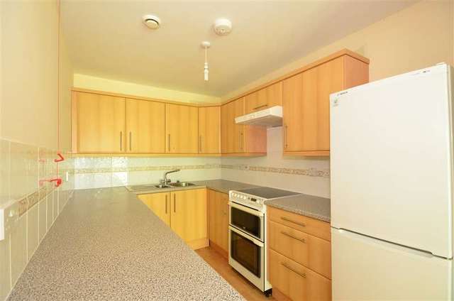  Image of 1 bedroom Apartment for sale in Nutfield Place Portsmouth PO1 at Portsmouth Hampshire Portsmouth, PO1 4JB