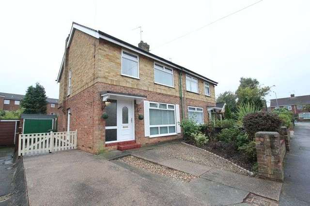  Image of 3 bedroom Semi-Detached house to rent in Oakdale Avenue Willerby Hull HU10 at Oakdale Avenue Willerby Hull, HU10 6BB