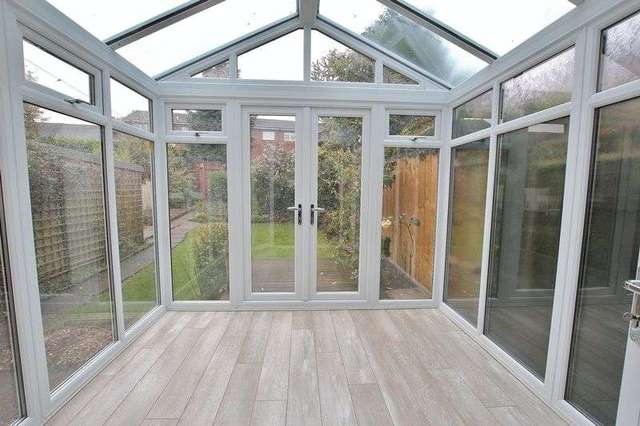  Image of 3 bedroom Semi-Detached house to rent in Oakdale Avenue Willerby Hull HU10 at Oakdale Avenue Willerby Hull, HU10 6BB