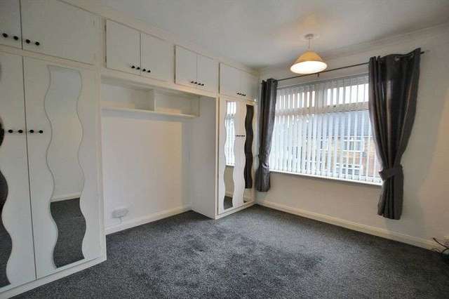  Image of 3 bedroom Semi-Detached house to rent in Oakdale Avenue Willerby Hull HU10 at Oakdale Avenue Willerby Hull, HU10 6BB
