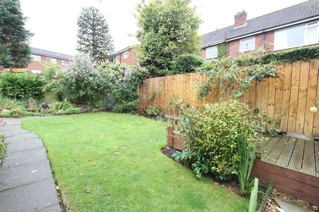  Image of 3 bedroom Semi-Detached house to rent in Oakdale Avenue Willerby Hull HU10 at Oakdale Avenue Willerby Hull, HU10 6BB