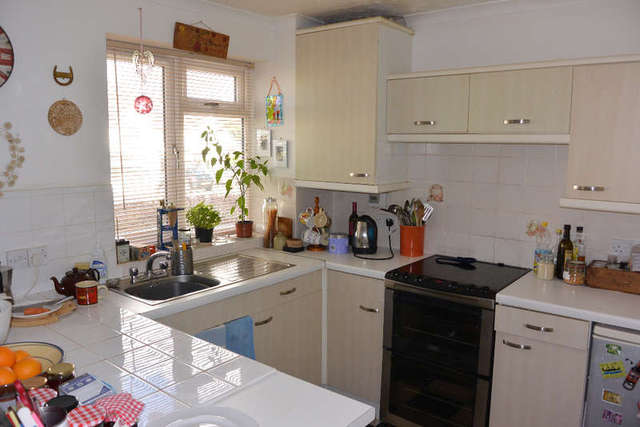  Image of 1 bedroom Semi-Detached house to rent in Row Tor Close Okehampton EX20 at Okehampton, EX20 1TG