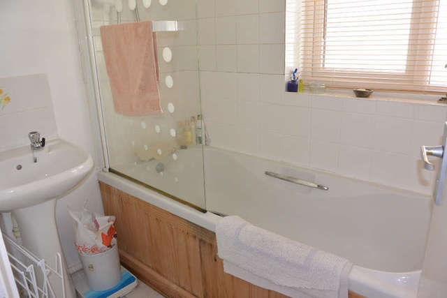  Image of 1 bedroom Semi-Detached house to rent in Row Tor Close Okehampton EX20 at Okehampton, EX20 1TG