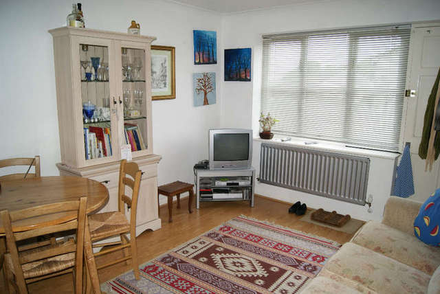  Image of 1 bedroom Semi-Detached house to rent in Row Tor Close Okehampton EX20 at Okehampton, EX20 1TG