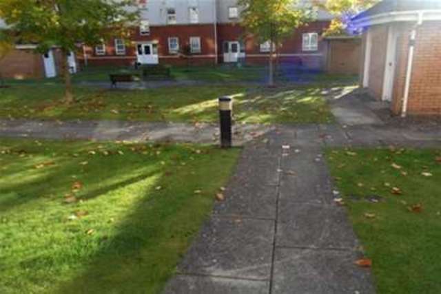  Image of 2 bedroom Flat to rent in Old Castle Gardens Glasgow G44 at Glasgow, G44 4SR