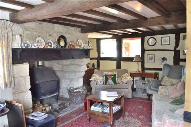  Image of 5 bedroom Detached house for sale in Oxenton Oxenton Cheltenham GL52 at Oxenton  Gloucestershire, GL52 9SE