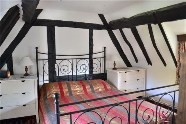  Image of 5 bedroom Detached house for sale in Oxenton Oxenton Cheltenham GL52 at Oxenton  Gloucestershire, GL52 9SE