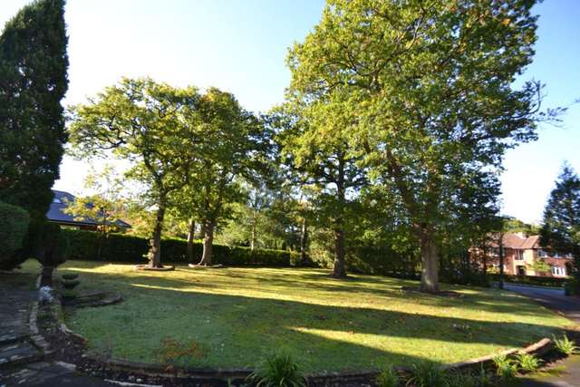  Image of 4 bedroom Detached house to rent in Pachesham Park Leatherhead KT22 at Pachesham Park  Leatherhead, KT22 0DJ