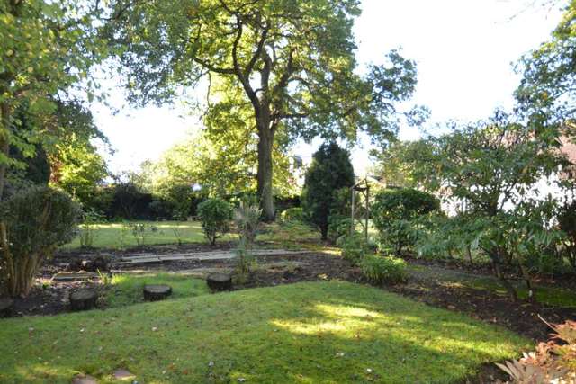  Image of 4 bedroom Detached house to rent in Pachesham Park Leatherhead KT22 at Pachesham Park  Leatherhead, KT22 0DJ