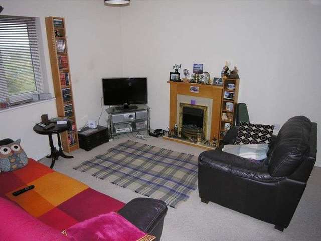  Image of 2 bedroom Flat for sale in Padstow Road Swindon SN2 at Padstow Road Churchward Swindon, SN2 2EG