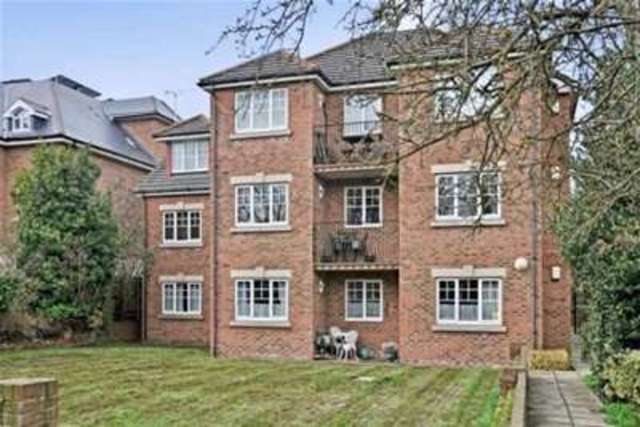  Image of 2 bedroom Flat to rent in Pampisford Road South Croydon CR2 at South Croydon, CR2 6BY