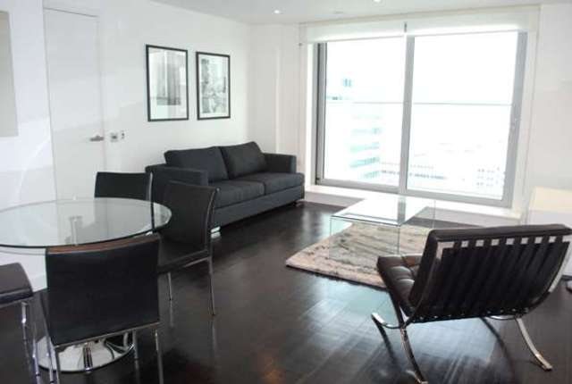  Image of 1 bedroom Flat to rent in Pan Peninsula Square London E14 at Canary Wharf, E14 9HG