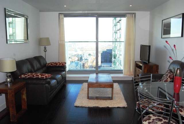  Image of 1 bedroom Flat to rent in Pan Peninsula Square London E14 at Canary Wharf, E14 9HJ