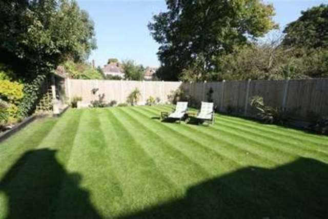  Image of 5 bedroom Semi-Detached house for sale in Park Avenue Woodford Green IG8 at Park Avenue  Woodford Green, IG8 0EU