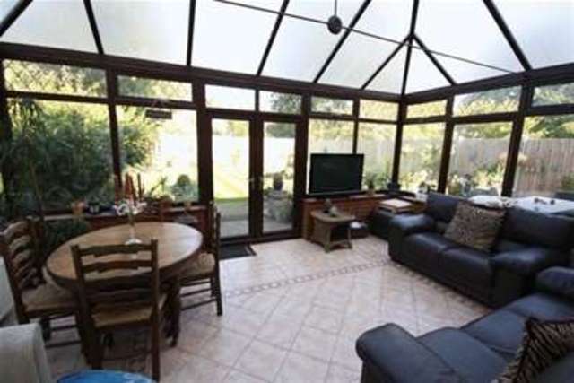  Image of 5 bedroom Semi-Detached house for sale in Park Avenue Woodford Green IG8 at Park Avenue  Woodford Green, IG8 0EU