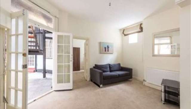  Image of 1 bedroom Flat to rent in Park Road London NW8 at Park Road St John`s Wood London, NW8 7HY