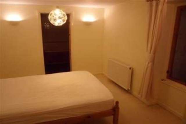  Image of 2 bedroom Flat to rent in Park Valley Nottingham NG7 at Nottingham, NG7 1BS