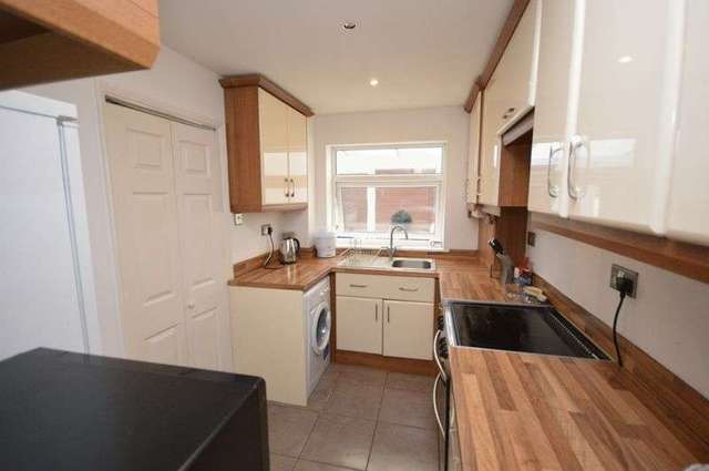  Image of 2 bedroom Terraced house for sale in Parkway Houghton Regis Dunstable LU5 at Parkway Houghton Regis Dunstable, LU5 5PT