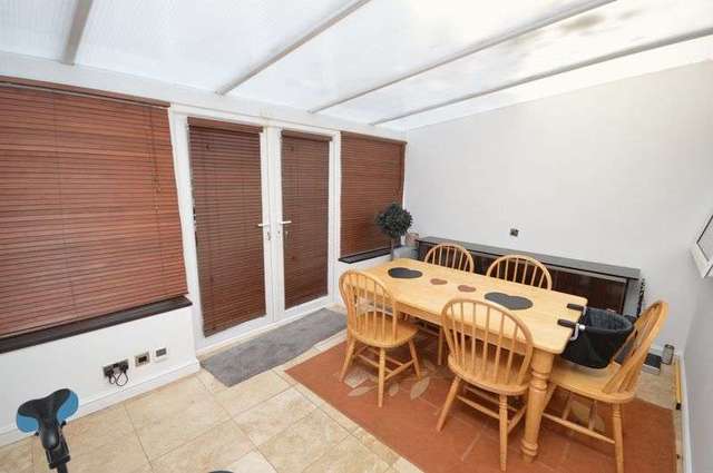  Image of 2 bedroom Terraced house for sale in Parkway Houghton Regis Dunstable LU5 at Parkway Houghton Regis Dunstable, LU5 5PT