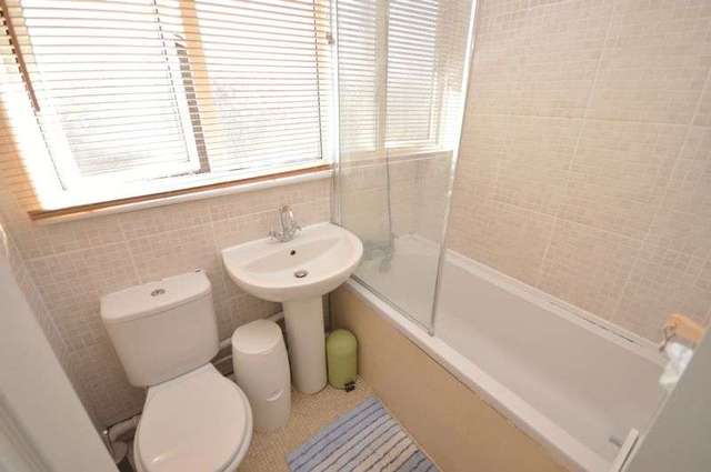  Image of 2 bedroom Terraced house for sale in Parkway Houghton Regis Dunstable LU5 at Parkway Houghton Regis Dunstable, LU5 5PT