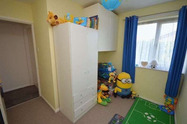  Image of 2 bedroom Terraced house for sale in Parkway Houghton Regis Dunstable LU5 at Parkway Houghton Regis Dunstable, LU5 5PT