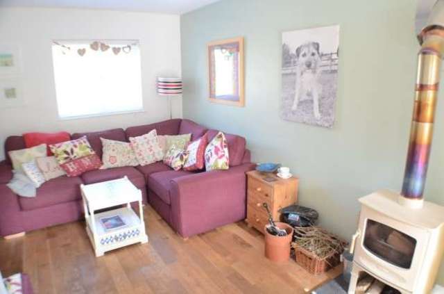  Image of 2 bedroom Cottage to rent in Broadhempston Totnes TQ9 at Radford Orchard  Broadhempston, TQ9 6BD