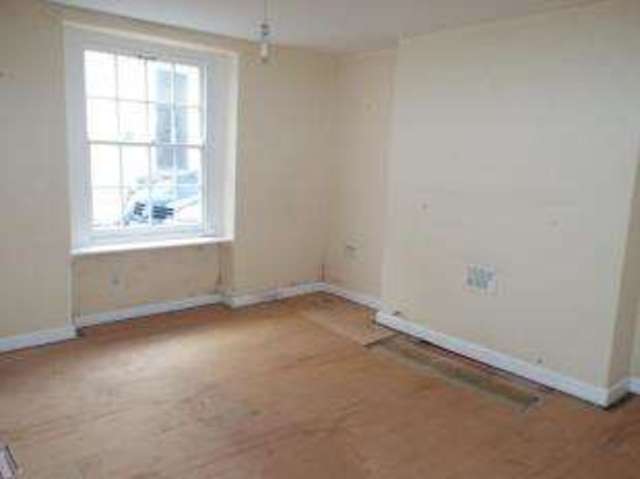  Image of 1 bedroom Flat for sale in Bohill Penryn TR10 at Penryn Cornwall Penryn, TR10 8JG