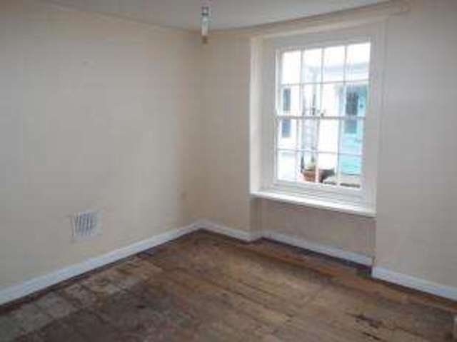  Image of 1 bedroom Flat for sale in Bohill Penryn TR10 at Penryn Cornwall Penryn, TR10 8JG