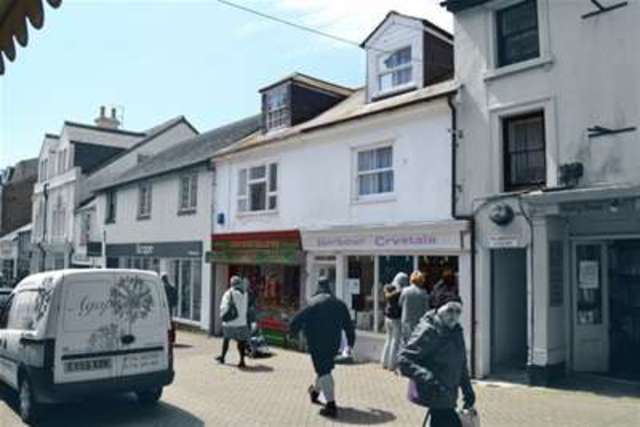  Image of 1 bedroom Maisonette to rent in Causewayhead Penzance TR18 at Penzance, TR18 2SP