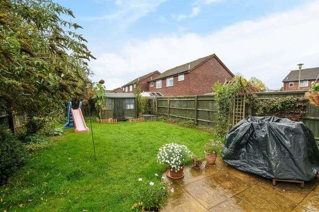  Image of 2 bedroom Terraced house for sale in Peregrine Way Grove Wantage OX12 at Peregrine Way Grove Wantage, OX12 0QB