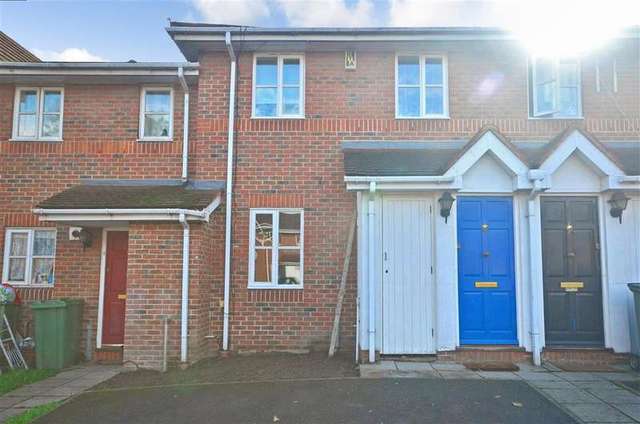  Image of 3 bedroom Terraced house for sale in Peridot Street London E6 at Beckton London Beckton, E6 5LZ
