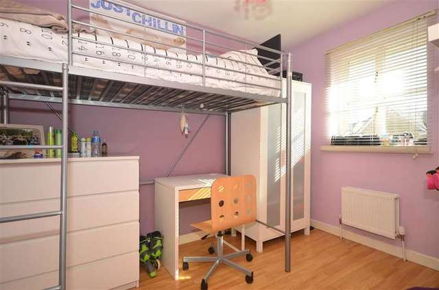  Image of 3 bedroom Terraced house for sale in Peridot Street London E6 at Beckton London Beckton, E6 5LZ