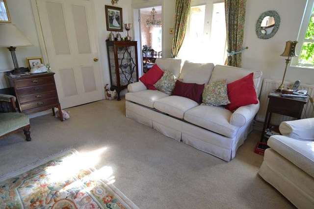  Image of 3 bedroom Detached house for sale in Perry Lane Bromsgrove B61 at Perry Lane  Bromsgrove, B61 7JL